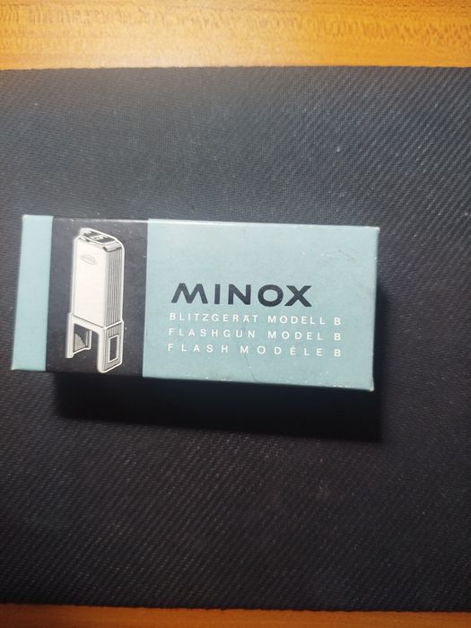 câmara subminiatura Minox B, fabricada entre 1958 e 1969