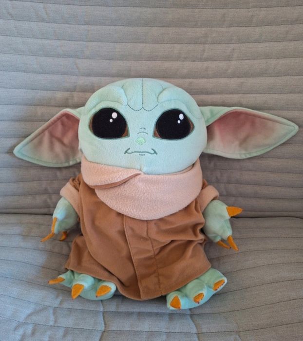 Peluche baby yoda