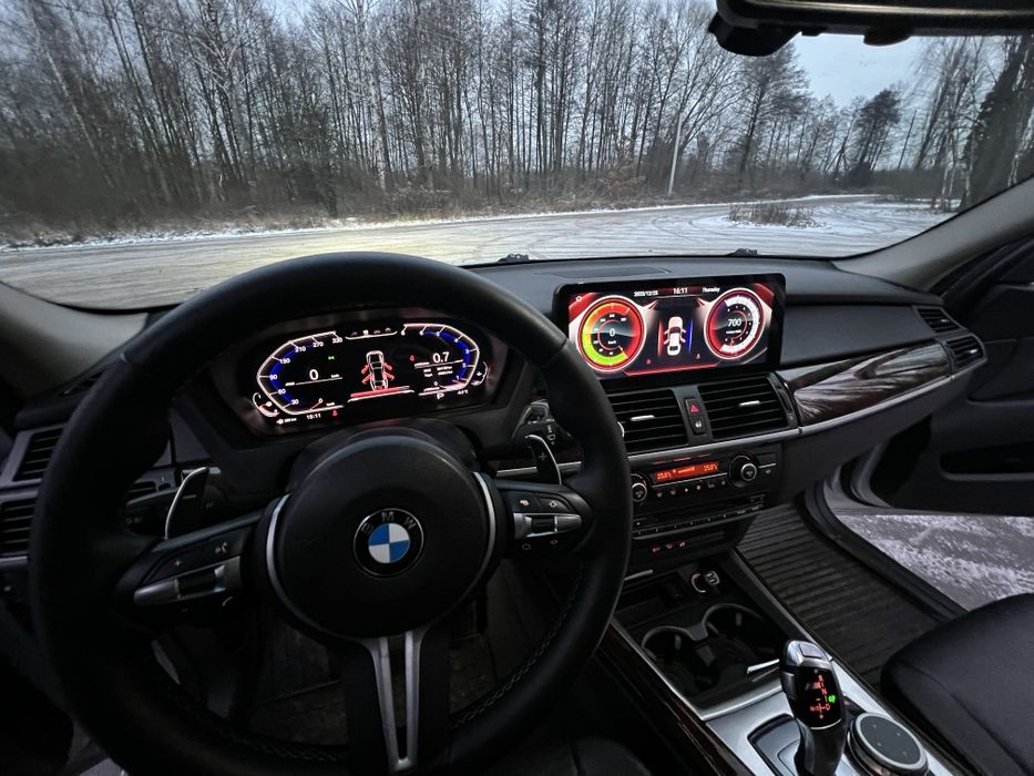 BMW X5 E70 3.0 бензин