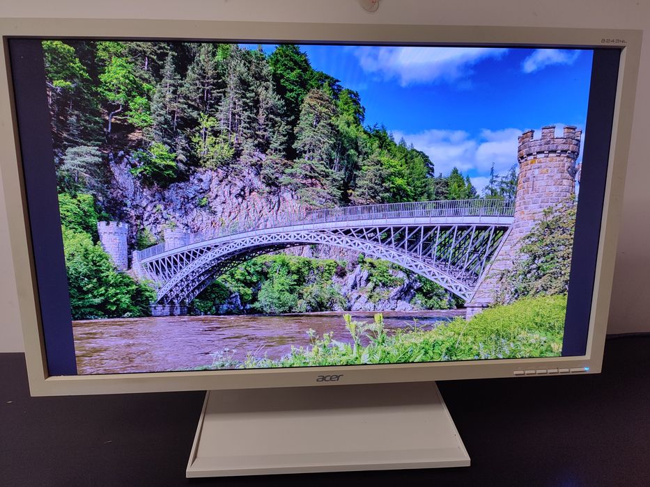Monitor Acer B243HL 24 cale sprawny