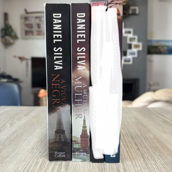 Daniel Silva livros como novos