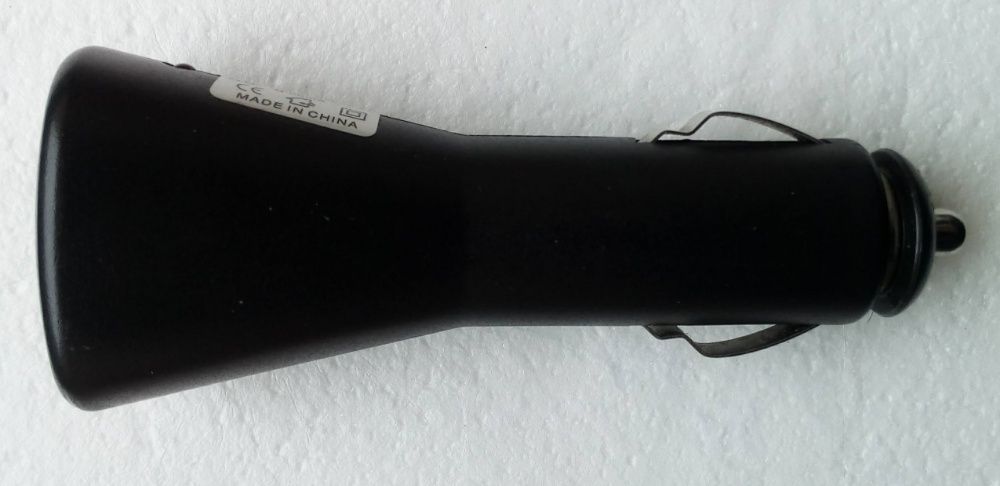 Carregador de isqueiro USB