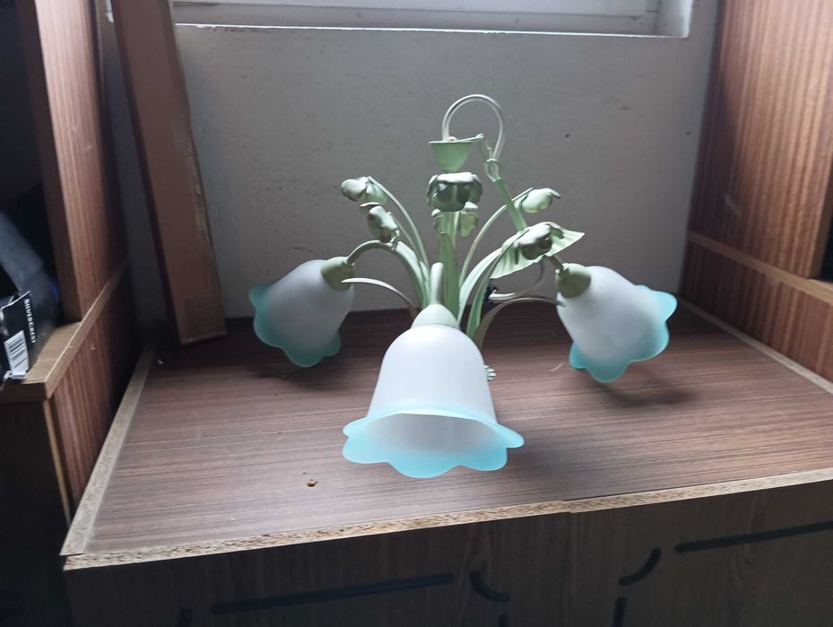 Lampa /Żyrandol -  stan bardzo dobry
