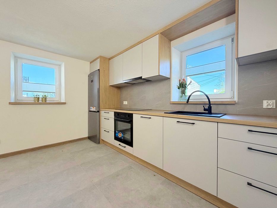 BEZCZYNSZOWY  nowy apartament 2pokoje + 2 miejsca zewnętrzne blisko CENTRUM