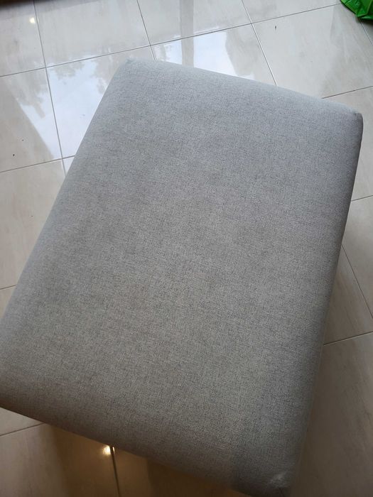 Puff Vimle IKEA com arrumação