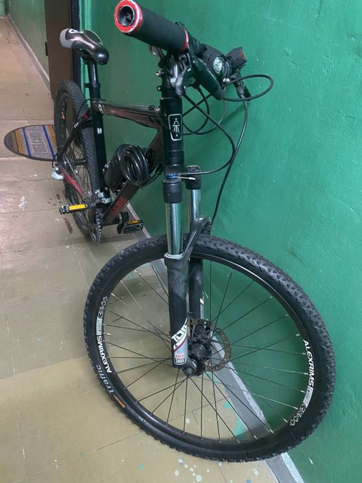 Горный велосипед btwin rockrider 8.1