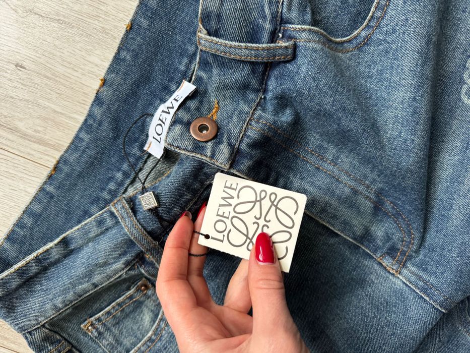 Loewe нові джинси з біркою прямі широкі