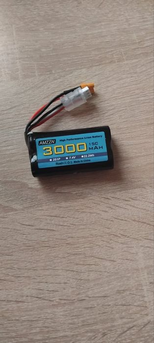 Аккумулятор Li-ion на 7.4 вольт