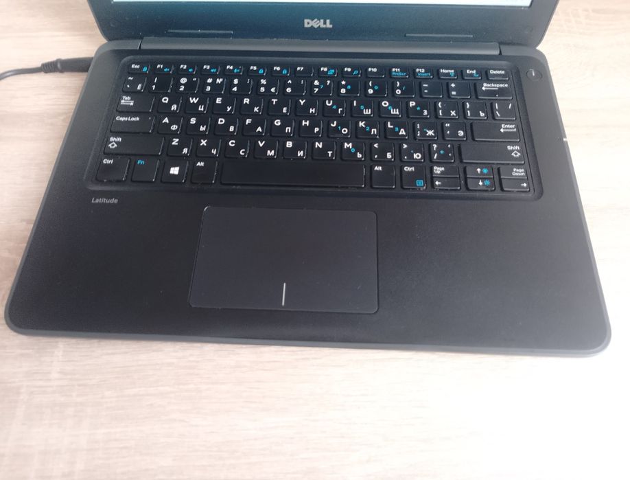 Dell Latitude 3380, Core i3 6-gen, DDR4