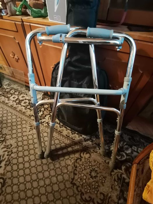 ходунки для пожилых, больных, инвалидов