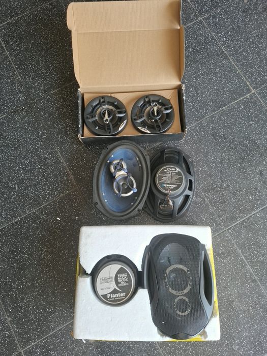 Colunas de som auto