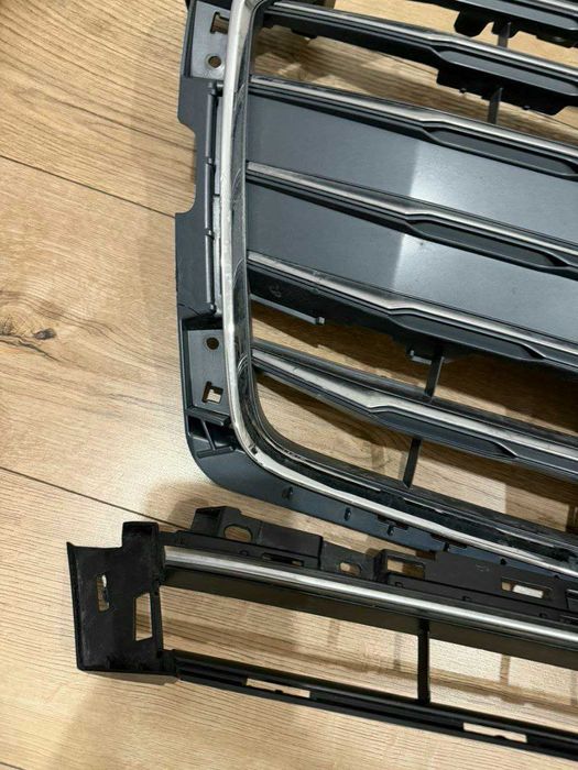 Решетка радиатора Audi A5 B9 F5
