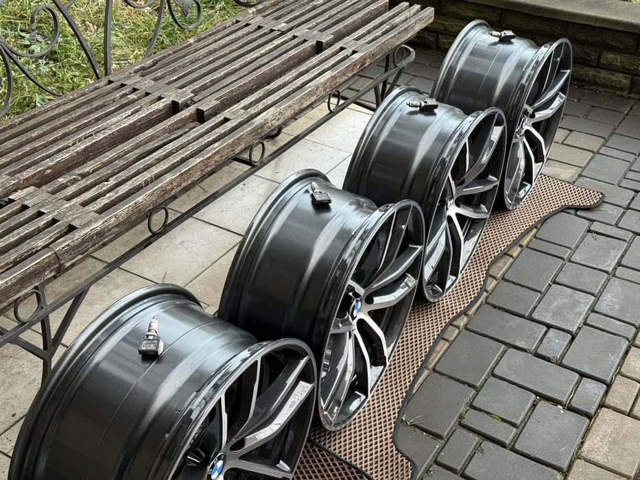 Нові різноширокі диски BMW оригінал 662M Style 5х112 на G30 G31 G32G11