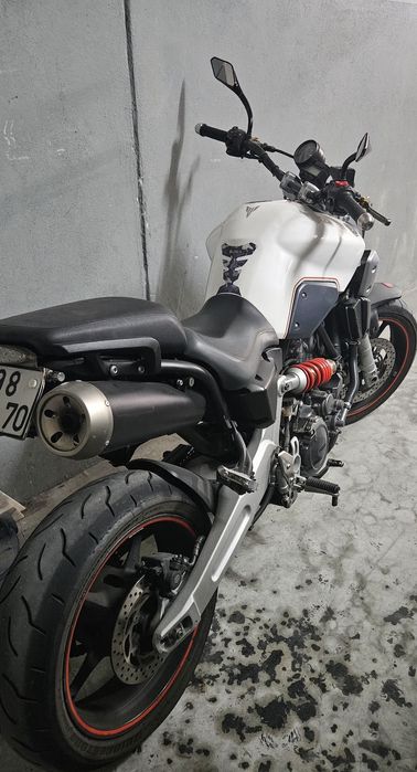 Yamaha MT 03 cilindrada 660