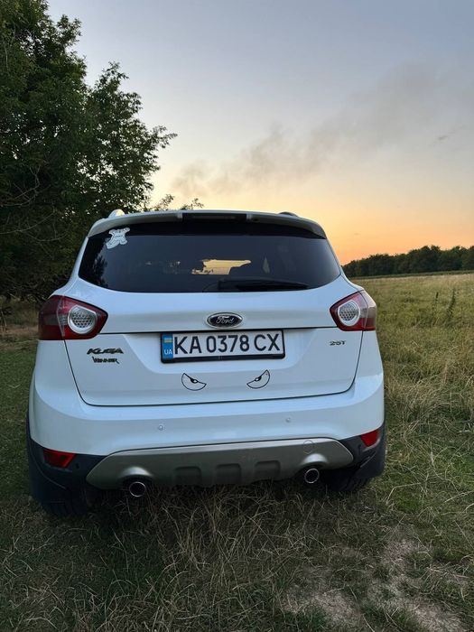 Ford Kuga 2.5 Turbo AWD 2010 год  Газ/бензин