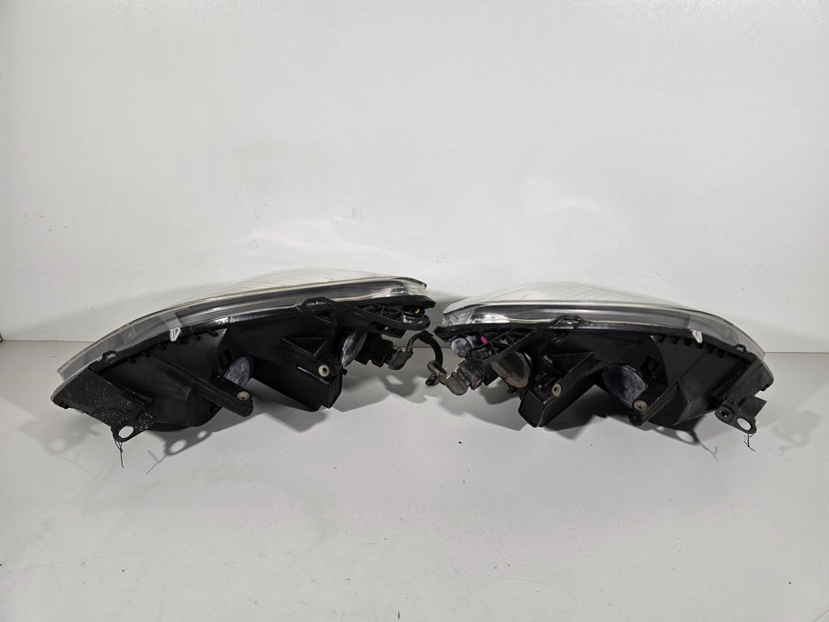 Opel Zafira B Lampy Przód Przednie Zwykłe H7 Komplet Lewa+Prawa Europa