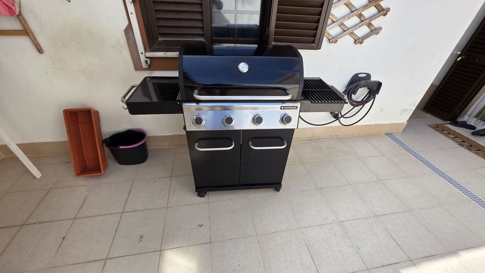 Barbeque grill a gás grelhador