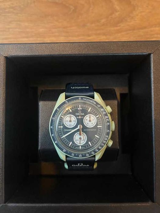 Omega x Swatch Earth SO33G100 - Diamentowy Akcent PL