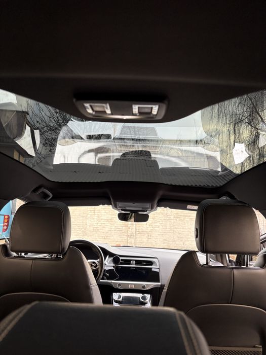Електроавтомобіль Ягуар I-PACE SE
