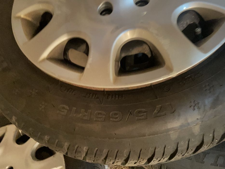4 jantes 15” mini cooper c/ pneus quase novos