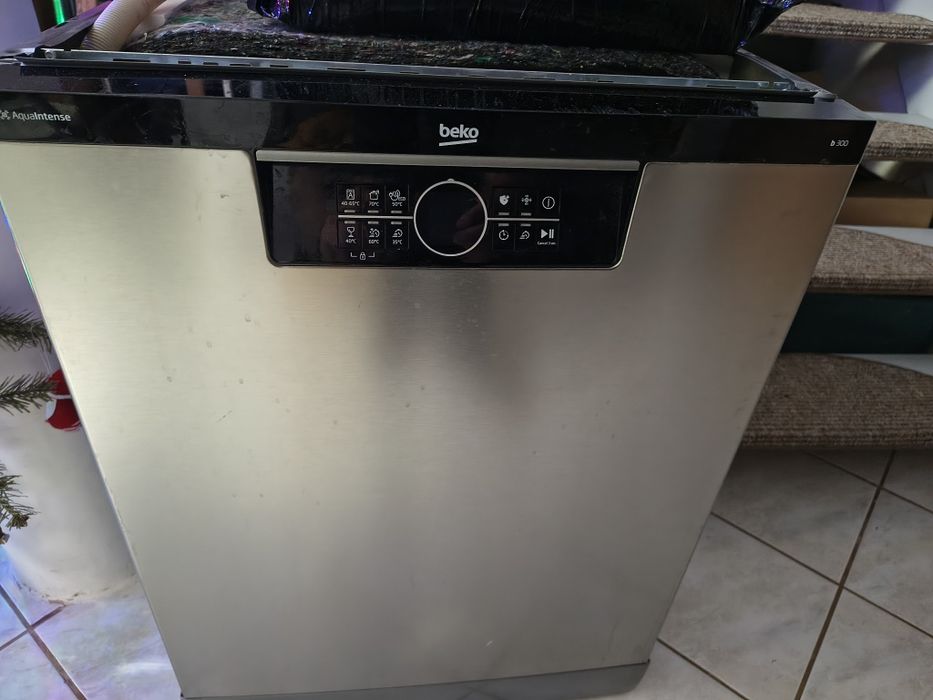 Zmywarka Beko 3 letnia.
