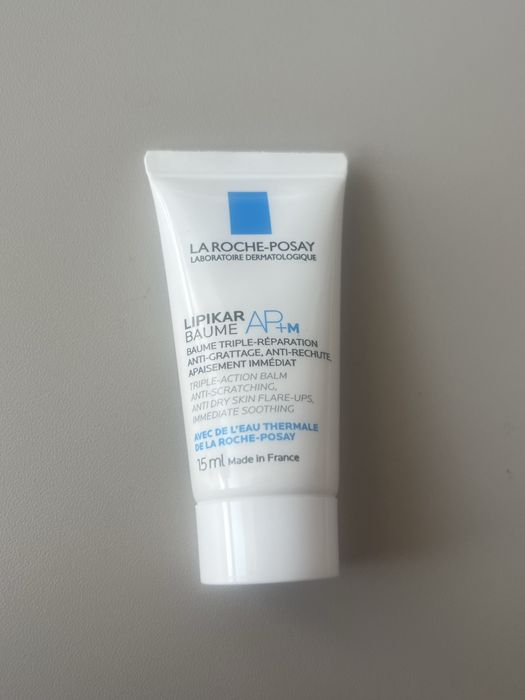 balsam regenerujący La Roche-Posay Lipikar Baume AP+M