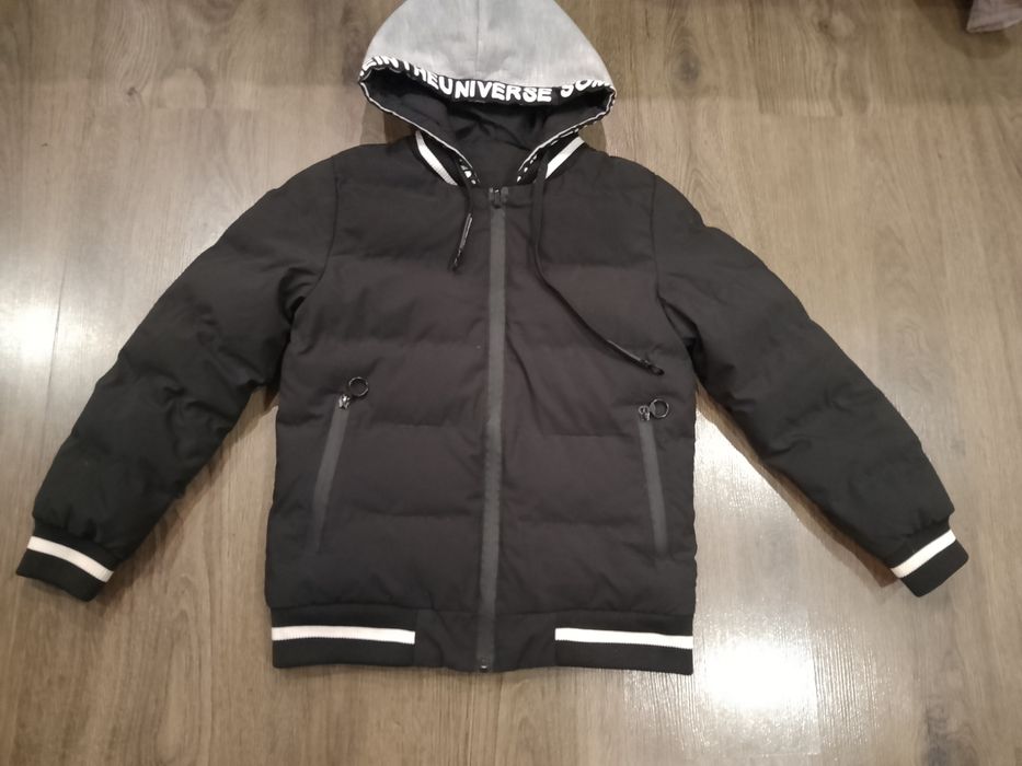 Продам курточку осінь - весна