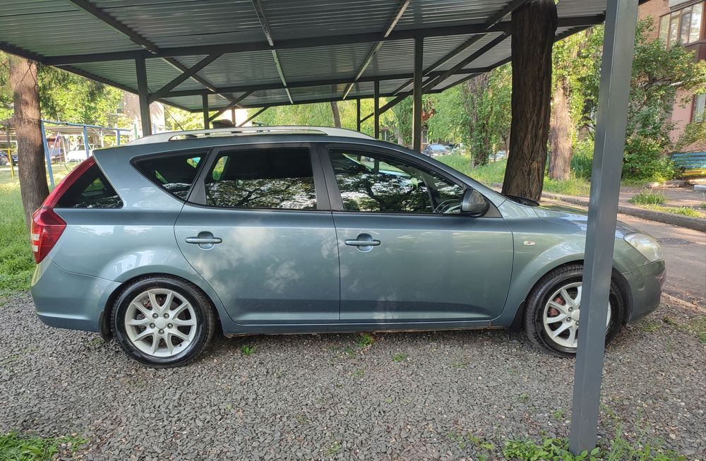 Kia Ceed Киа Сид уневерсал Дизель 2009р.