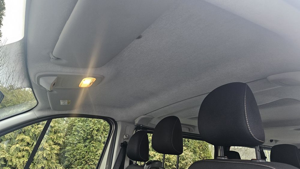 Renault Trafic 9 osobowy  faktura VAT