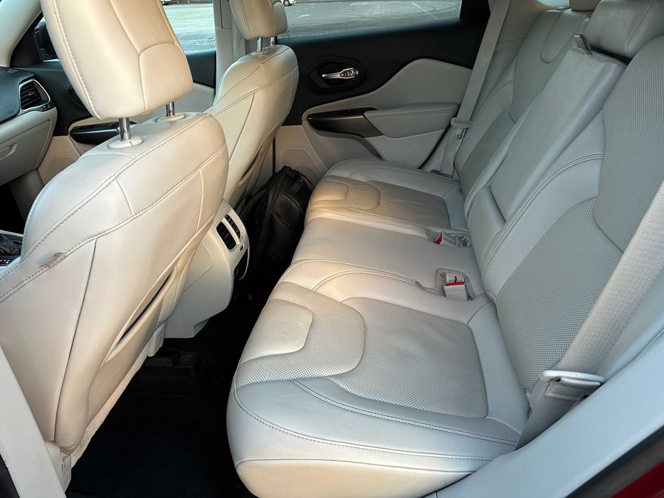 jeep cherokee продаж