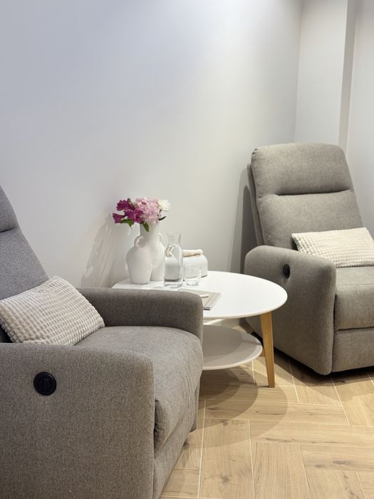 Крісла реклайнери багатопозиційні VONSILD електричне св.сірий