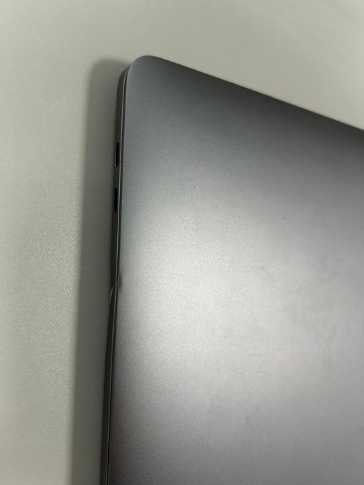 MacBook Pro 13” Apple M2 (2022) | 8 GB RAM | 256 GB SSD