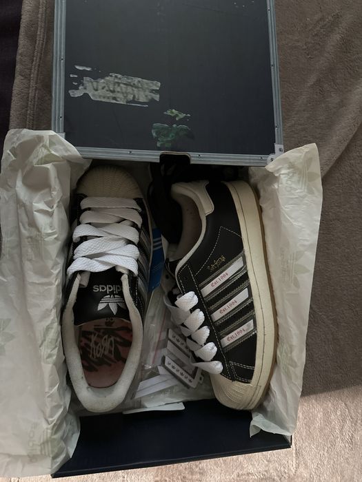  ×　korn Adidas korn кроссівки 23,5 см: 2 250 грн. - Кросівки для міста