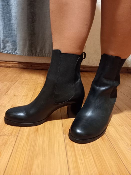 Женские демисезонные сапожки из натуральной кожи, фирмы Cole Haan,США,