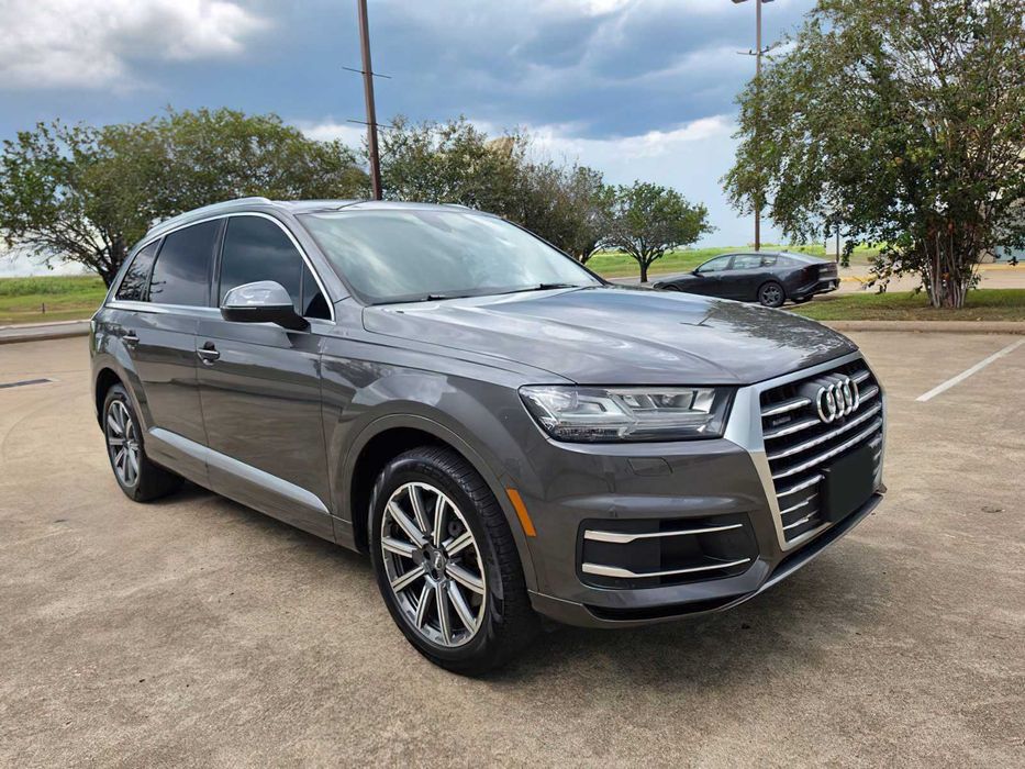 Audi Q7      2019