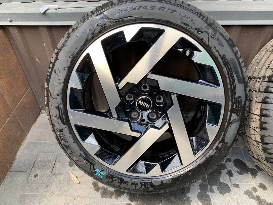 Диски шини колеса шины Mini cooper countryman S 245/45 R19
