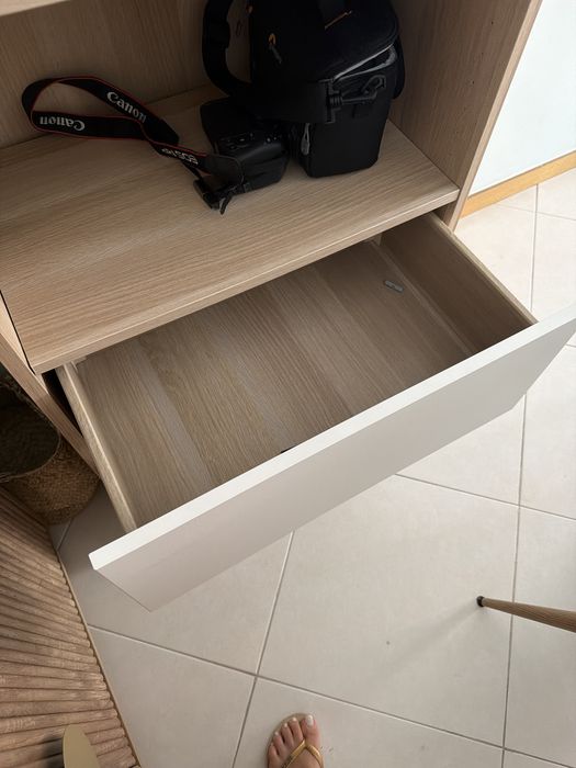 Estante besta Ikea