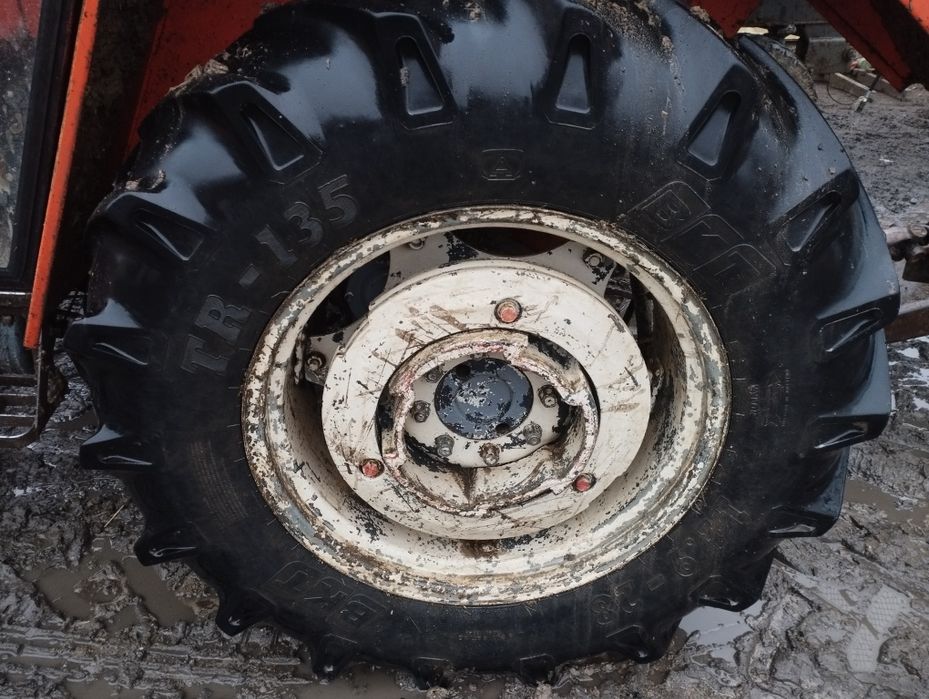 Opony BKT 14.9-28,  14.9R28