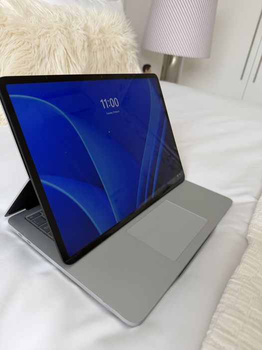 Microsoft studio laptop c/ caneta
