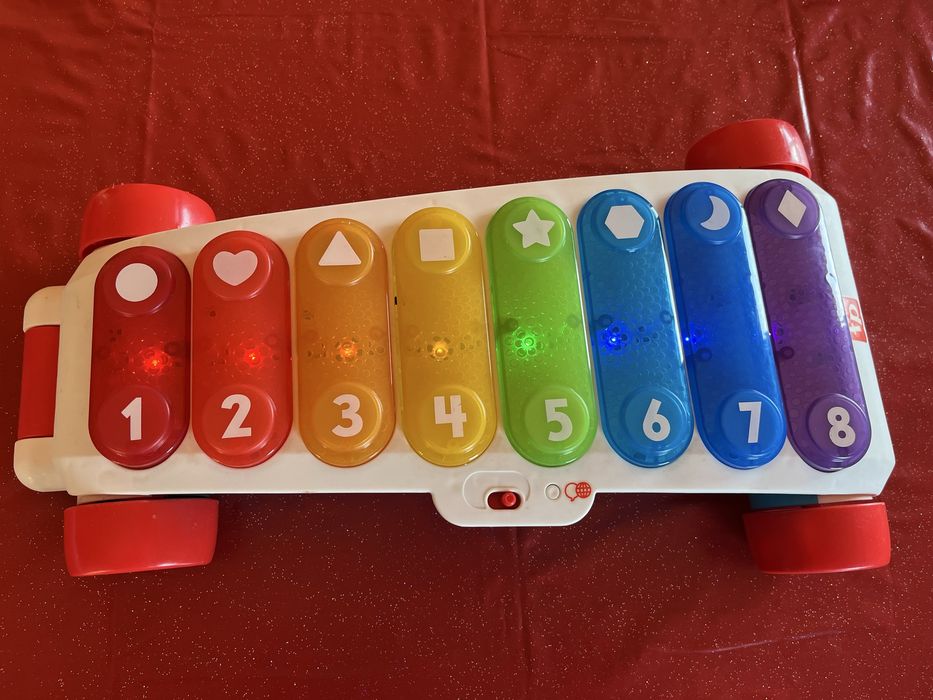 Xilofone Musical Gigante com Luzes e Som de puxar Fisher Price
