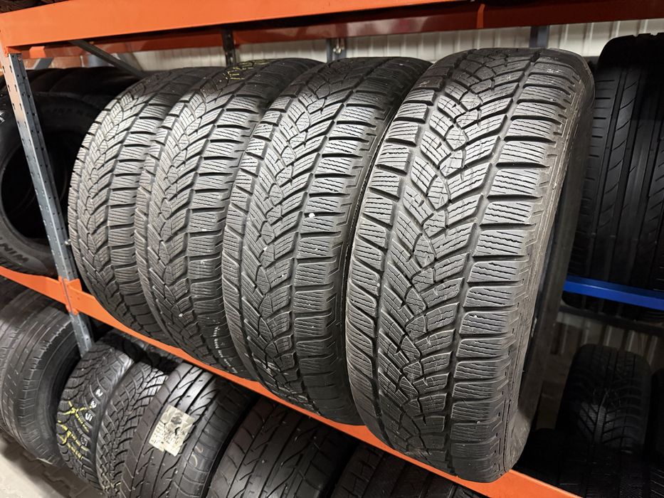 Шини Резина Зима 215/60 R17 96H Fulda Kristall Control Suv