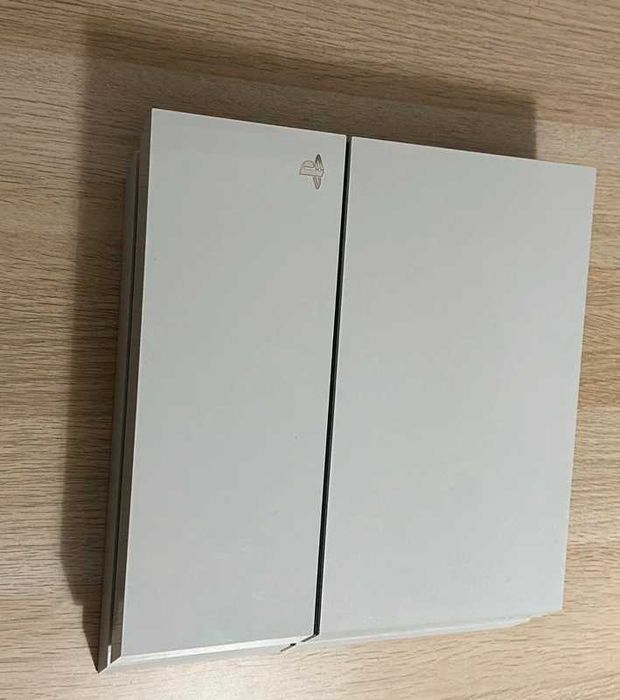 PlayStation 4 (PS4) Slim 500GB Branca (C/Comando)