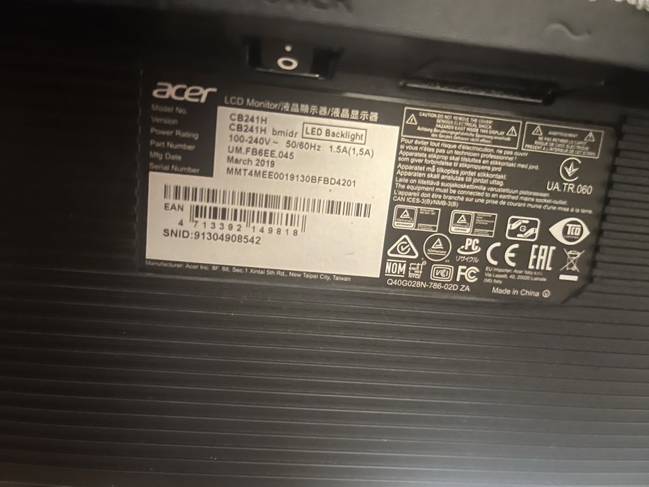 Monitor Acer CB241H 24" Full HD – Suporte Ergonómico (Ajuste Altura / Pivot)