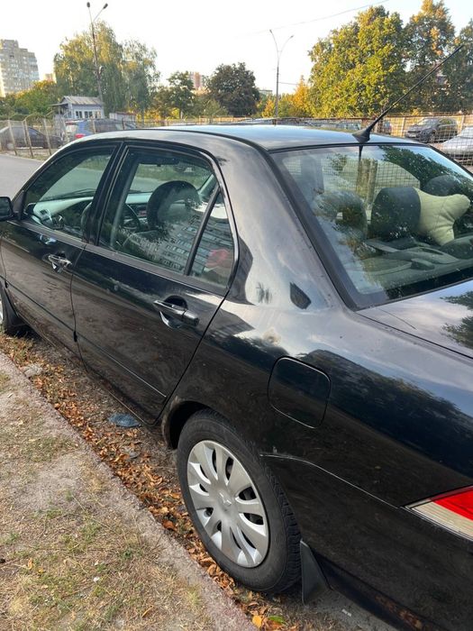 Mitsubishi lancer 9