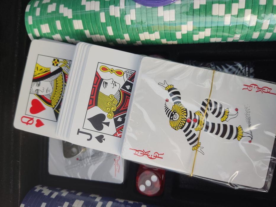 Алюміній 300 фишек  Набор для покеру жетоны фишки для покера 300 шт