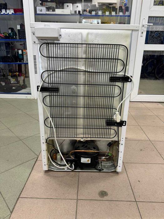 Морозильна камера  VESTFROST  CMF103W