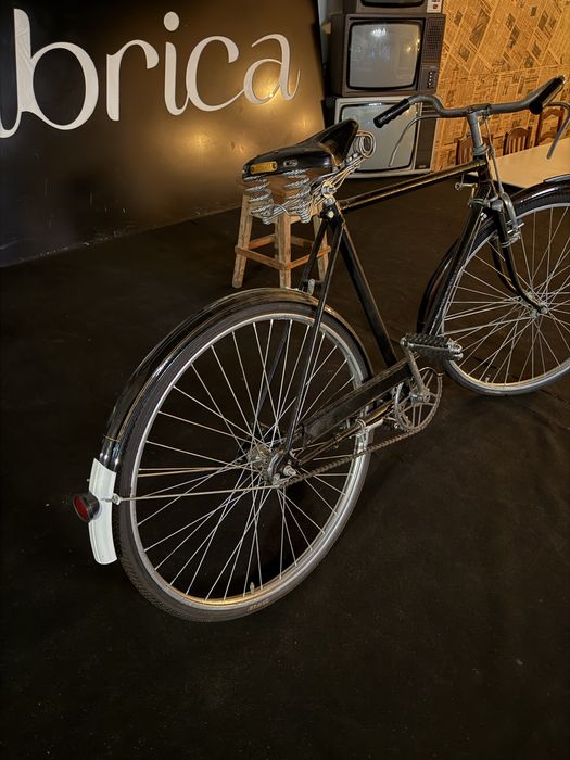 Pasteleira vintage clássica restaurada – excelente estado – 250€