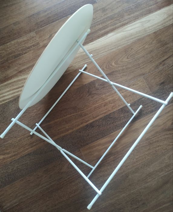 Mesa de apoio branca