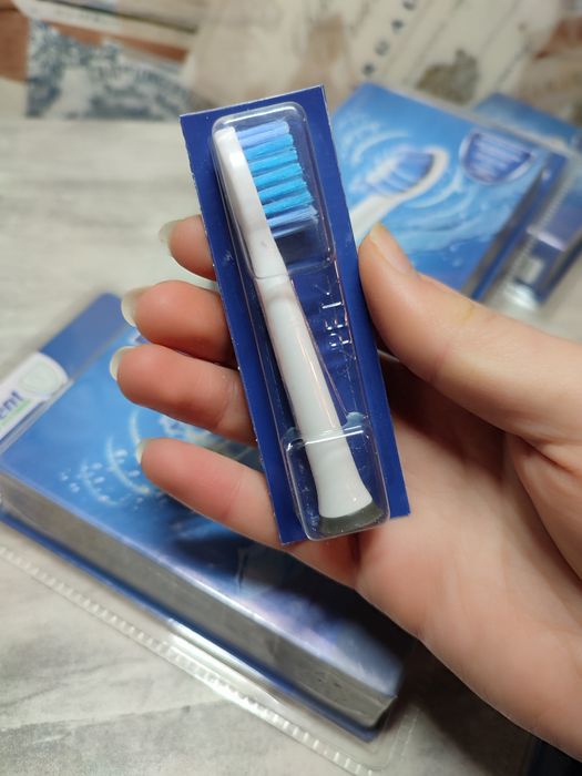 Набір запасних насадок для ультразвукової зубної щітки NEVADENT NZKS 6