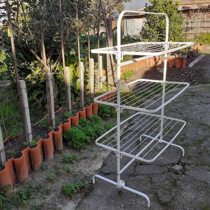 Vendo esta bicicleta de ginástica a funcionar bem. Ver mais